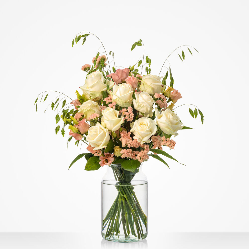 Witte rozen boeket
